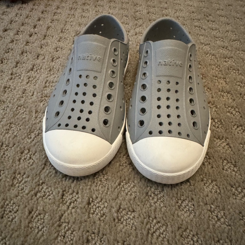 Native kids, size 10, never worn